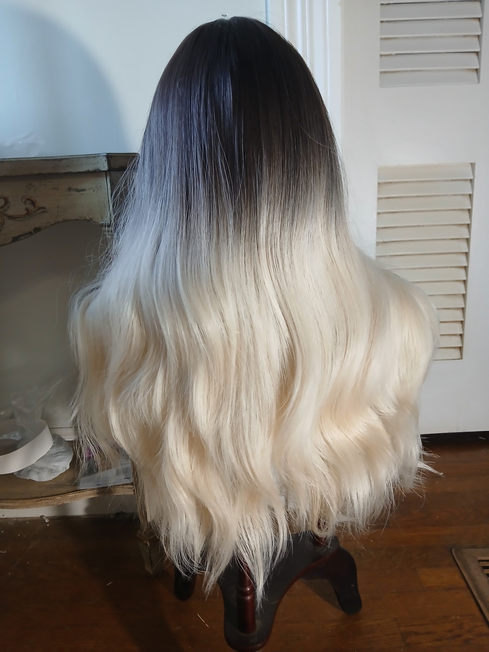 Long Ombre Wavy Women's Wig - Mahogony to Platinum Blonde